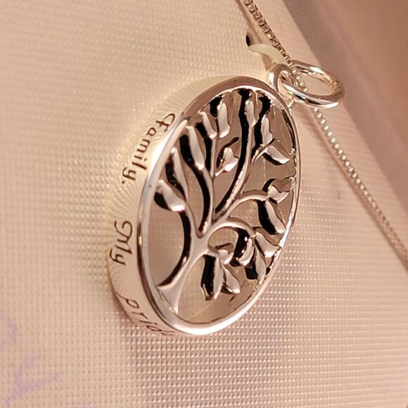 Sterling Openwork Tree Family Inspiration Pendant Necklace - Ne… - Picture 3 of 9